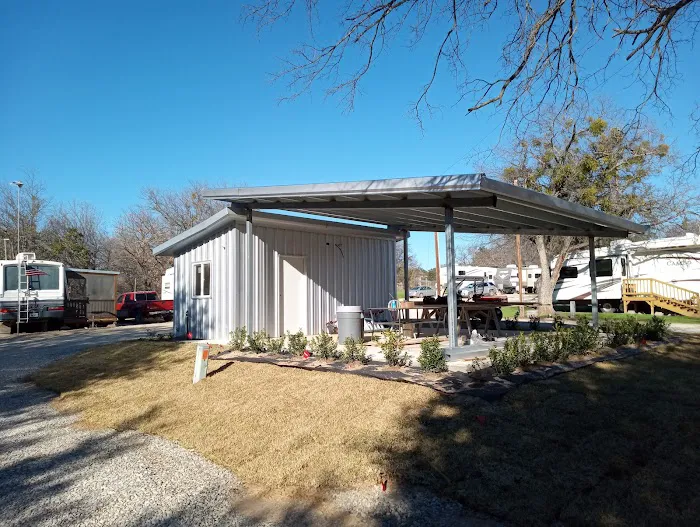 Thorp Spring RV Park Picture 1