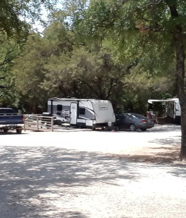 Thorp Spring RV Park Picture 9