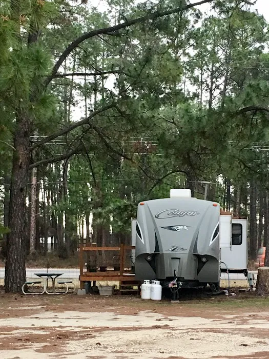 Midway Pines RV Park Picture 5