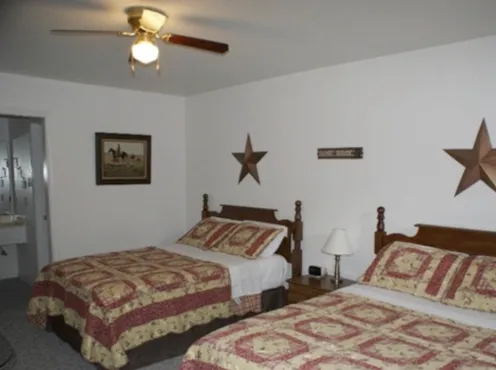 Midway Pines RV Park Picture 9