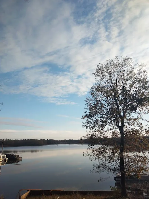 Joey's Moon Lake Marina Picture 7