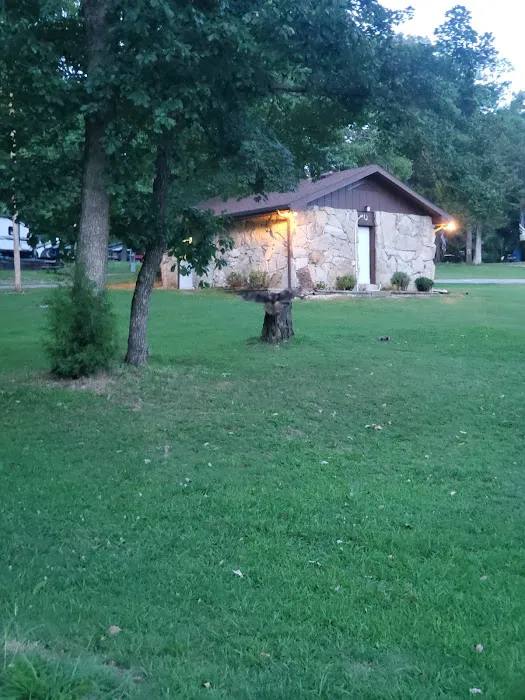 Holiday Island Camp Ground Picture 2