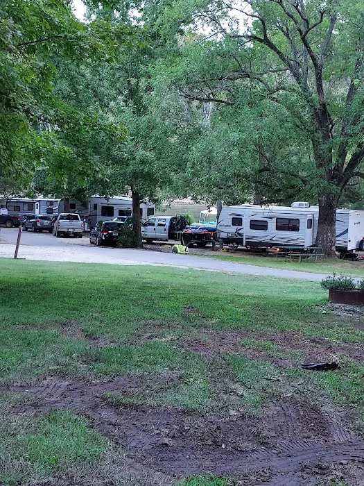 Beaver RV Park & Campground Picture 8