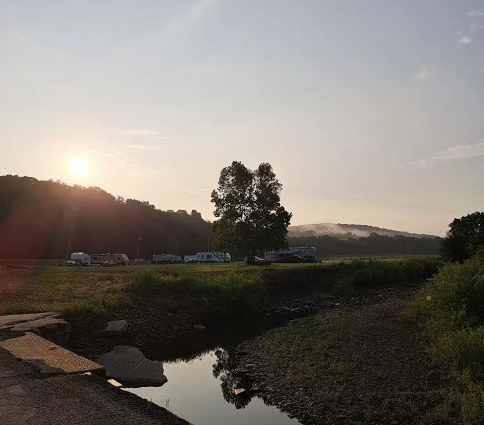 Creekside RV at Callico Park Picture 7