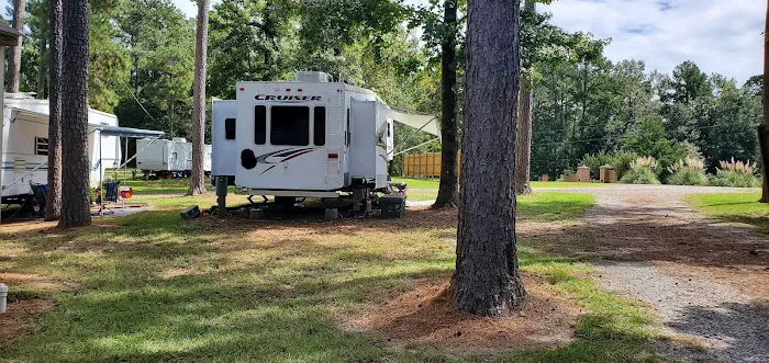 Sweet Gum RV Park Picture 4