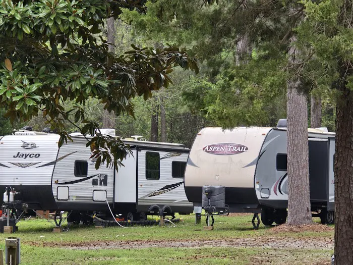 Sweet Gum RV Park Picture 5