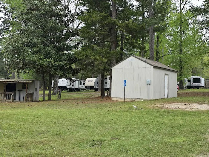 Sweet Gum RV Park Picture 7
