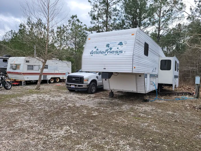 Skeeters Rv Park Picture 3