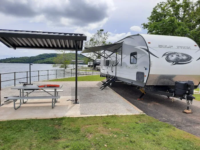 Dam Site Lake Campground Picture 6