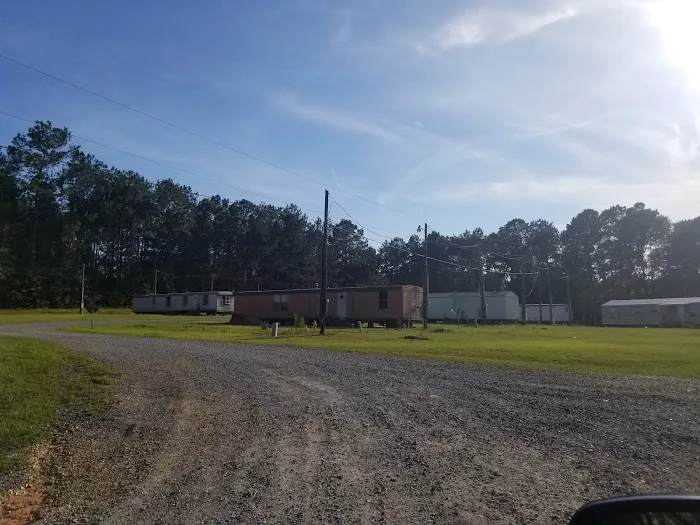 Ray's RV & Mobile Home Park Picture 2