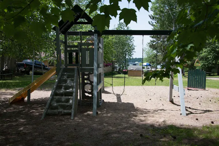 Swan Lake Campground & Resort Picture 5