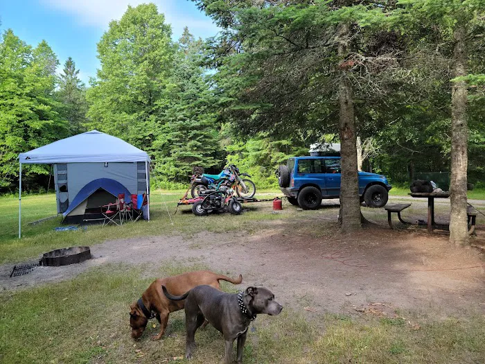 Cottonwood Lake Campground Picture 3