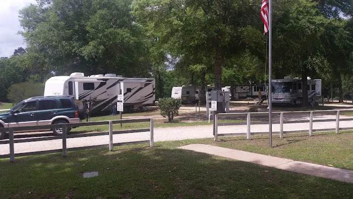 Paradise in Woodville RV Park Picture 2