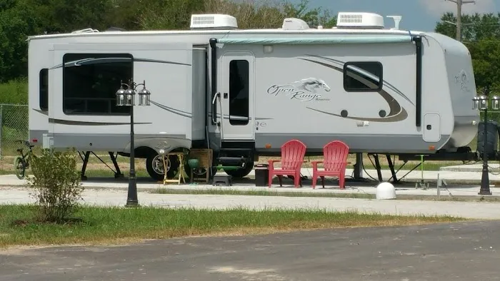 Blue Heron RV Park Picture 9
