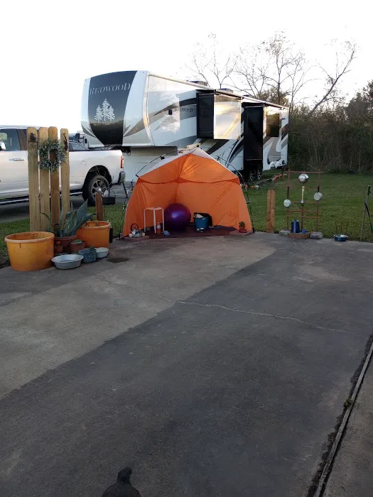 Cooling Springs RV Resort Picture 4