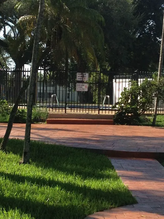 Colonial Acres Picture 4