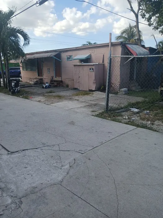 Rovell Mobile Home Park Picture 2