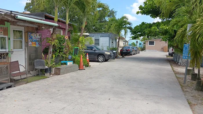 Rovell Mobile Home Park Picture 1