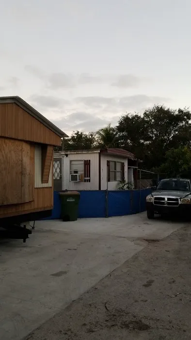 Rovell Mobile Home Park Picture 5