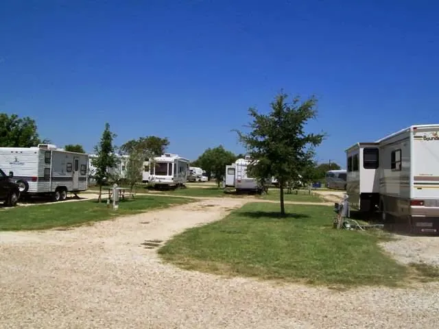 Quail Crossing RV Park Picture 6