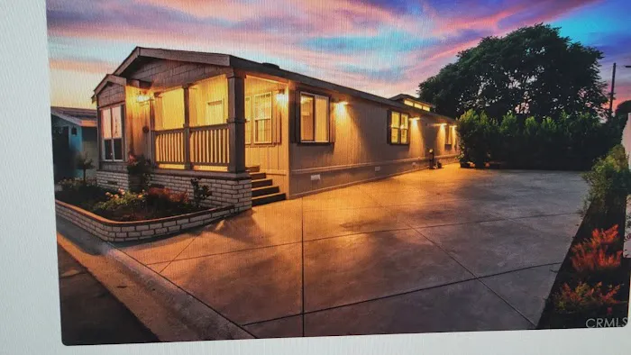 Windward Village Mobile Home Park Picture 3