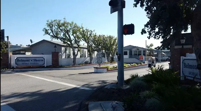 Residence in Belmont Shores Mobile Home Park Picture 5