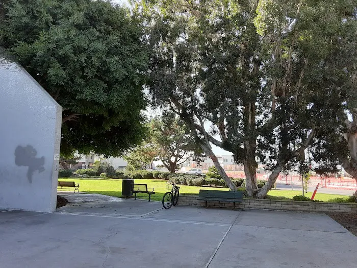 Seal Beach Shores Picture 3