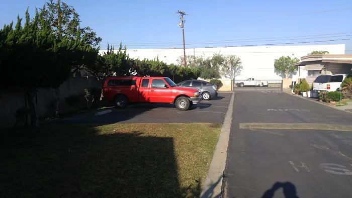 Villa Capri Mobile Home Park Picture 2