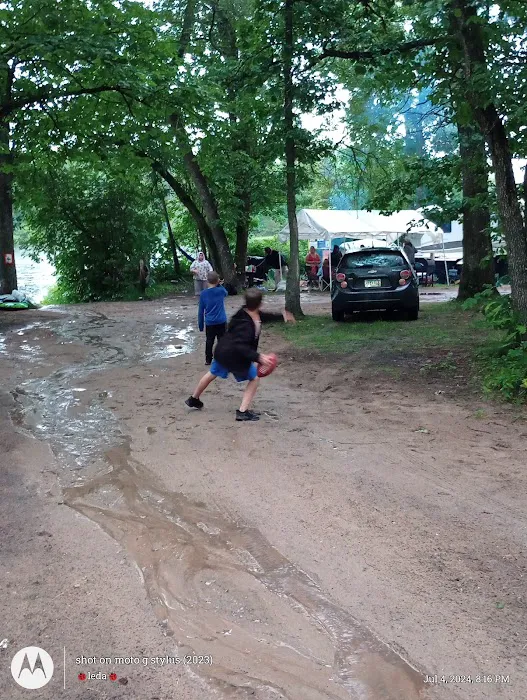 White Dog Campsite Picture 10