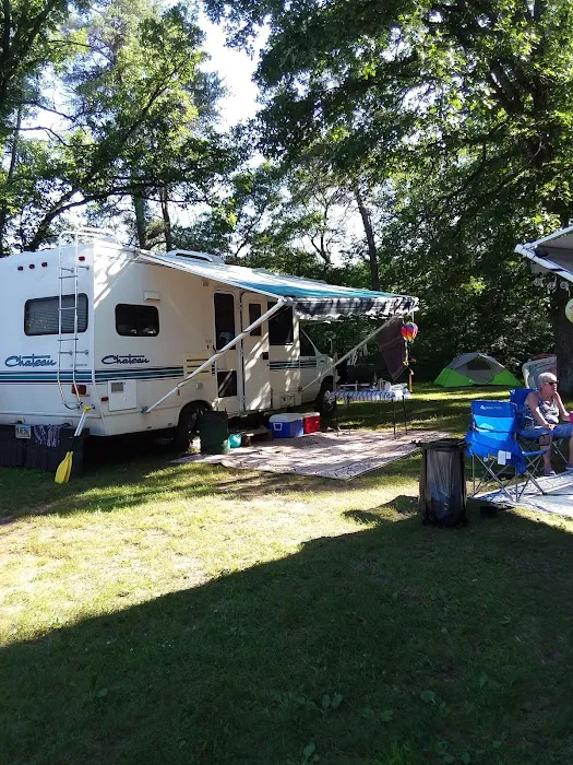Frames Landing Campground Picture 10
