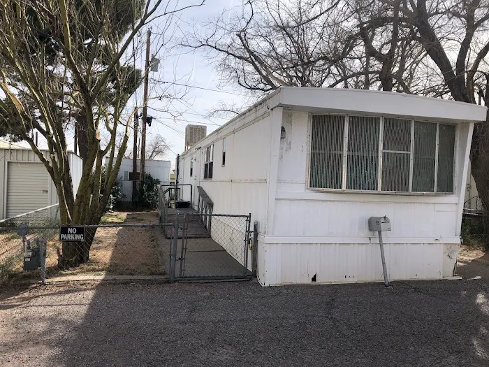 Willows Mobile Home Park Picture 3