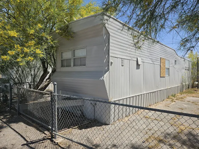 Willows Mobile Home Park Picture 5