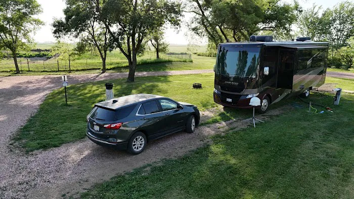 Dakota Sunsets Campground Picture 8