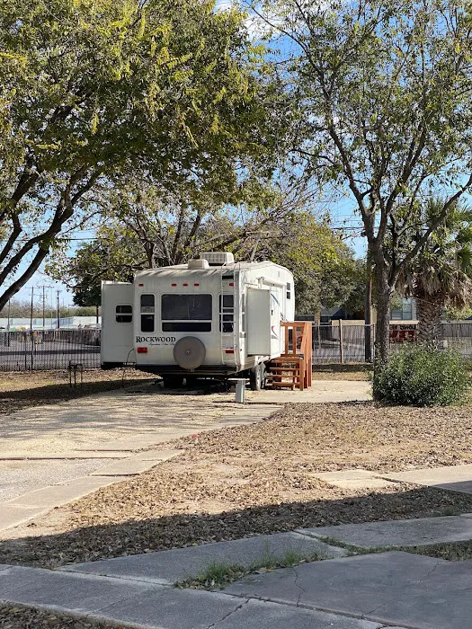 Roosevelt Mobile Home Park Picture 2