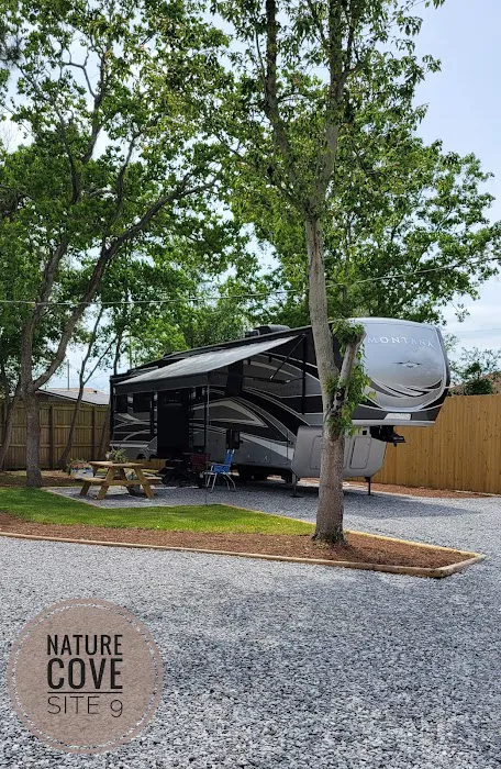 Grater RV Hideaway Cove Picture 4