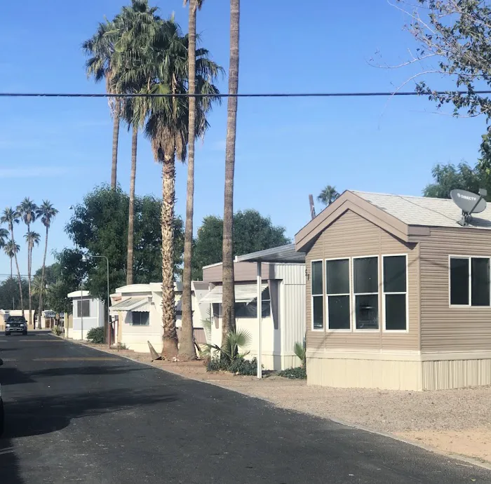 Apache West Mobile Home & RV Park Picture 2