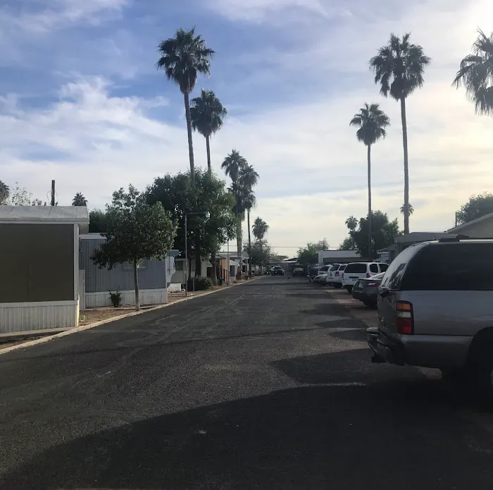 Apache West Mobile Home & RV Park Picture 6