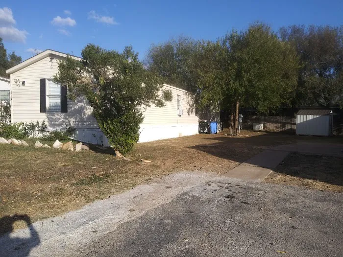 North Bluff Estates Manufactured Home Community Picture 10