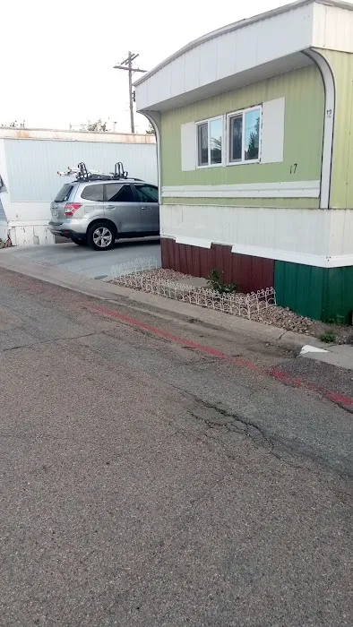 Royal Mobile Home Park Picture 9