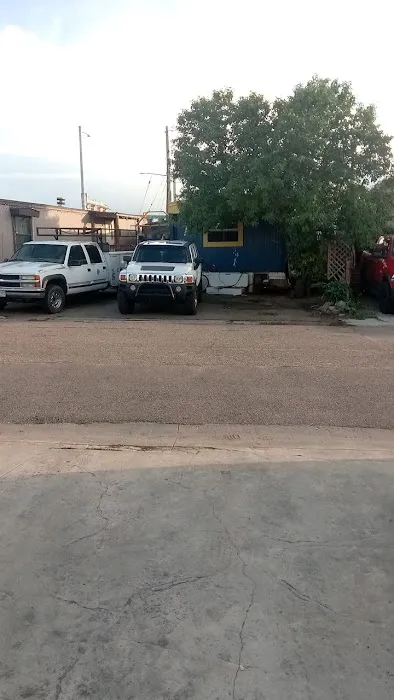 Royal Mobile Home Park Picture 10