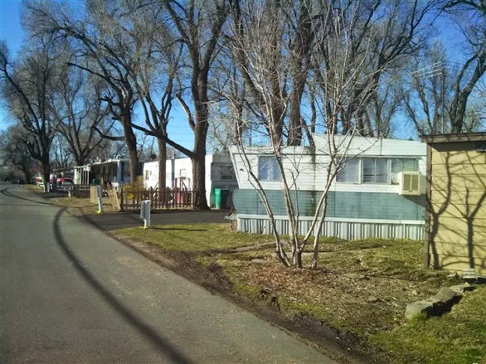 Lakewood Village Mobile Home Park Picture 1
