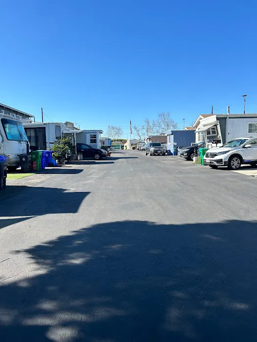 San Leandro Village MH & RV Park Picture 2