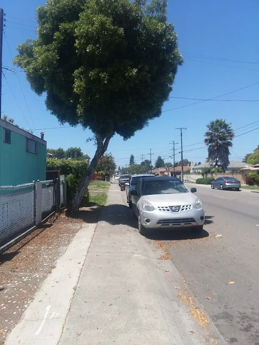 San Leandro Village MH & RV Park Picture 9