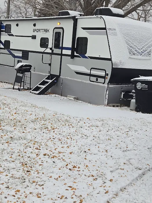 Home Trailer Park Picture 9