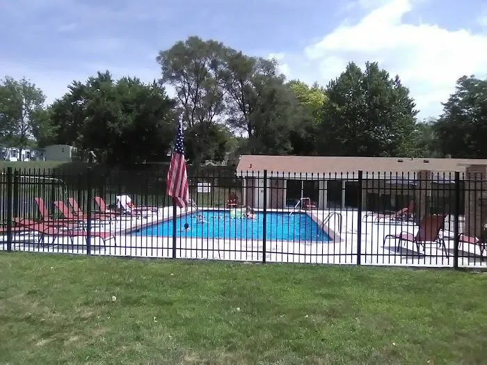 Maplewood Estates Picture 2