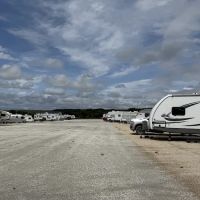 Campfire RV Park ico
