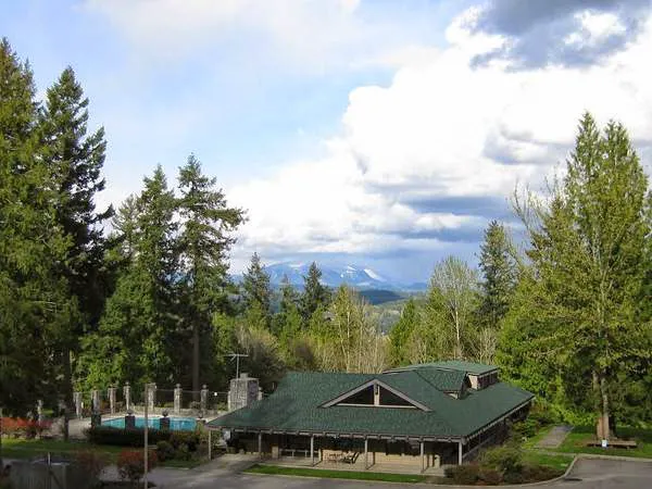Tall Chief RV Campground Picture 4