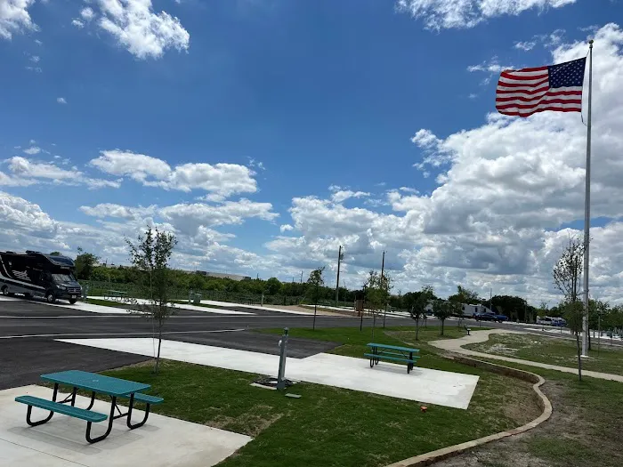 Basin RV Resort - Temple Picture 5