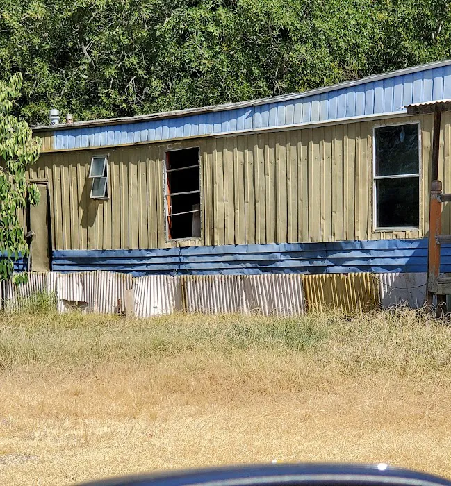 CAMERON MOBILE HOME COMMUNITY Picture 10