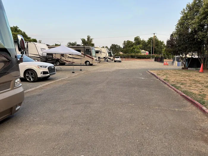 @TheGrounds RV Park Picture 4